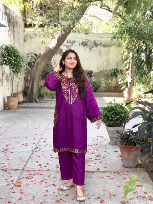POCKET SEQUENCE EMBROIDERY 2PC - Image 12