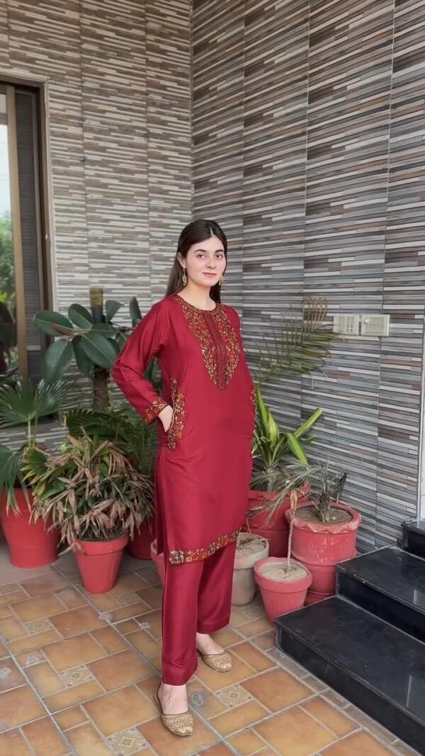 POCKET SEQUENCE EMBROIDERY 2PC - Image 11