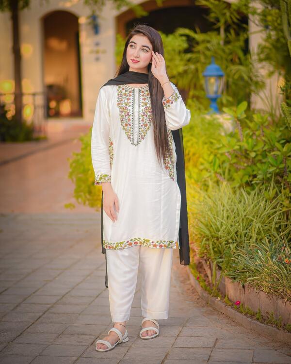 POCKET SEQUENCE EMBROIDERY 2PC - Image 5