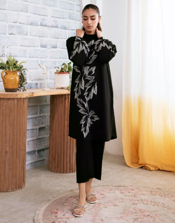 Linen 2pc... Embroidery shirt  Plain trouser
