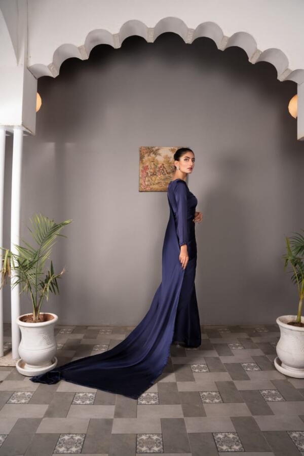 Navy Blue Silk Saree - Image 5