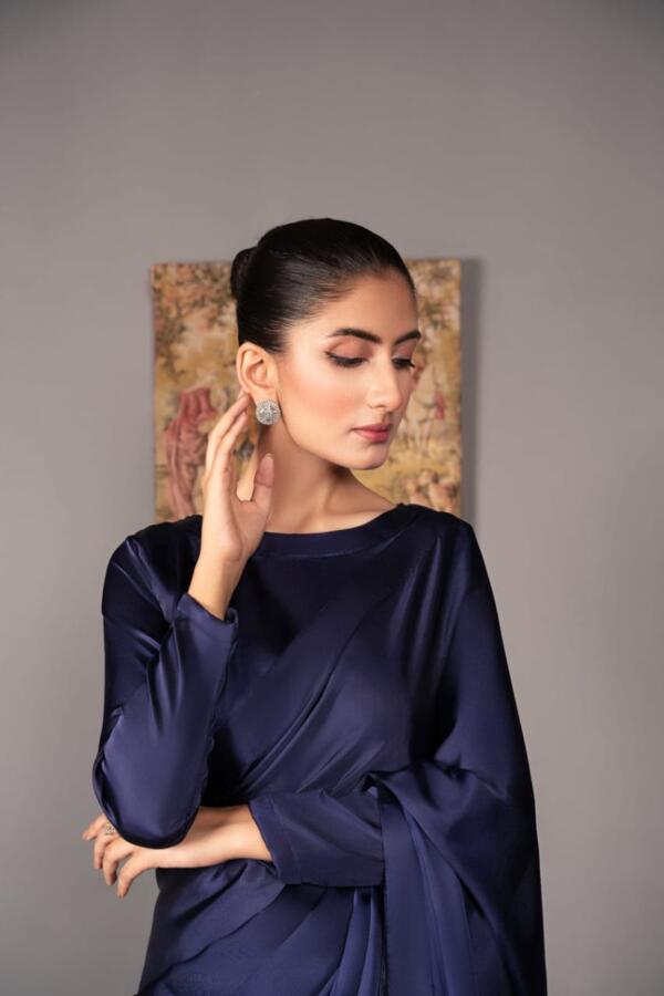 Navy Blue Silk Saree - Image 2