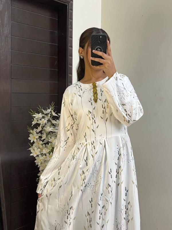 Printed Malai lawn maxi - Image 8