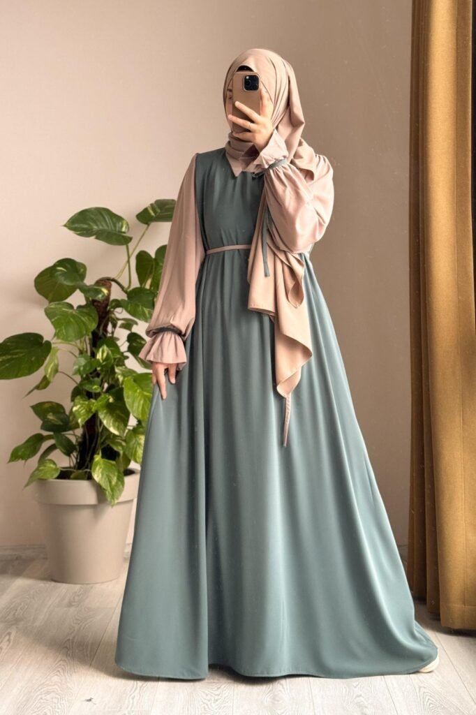 Shama Wool Abaya