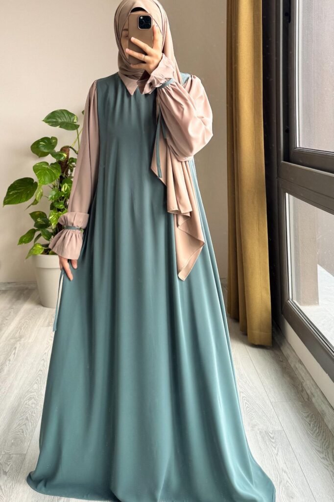 Shama Wool Abaya