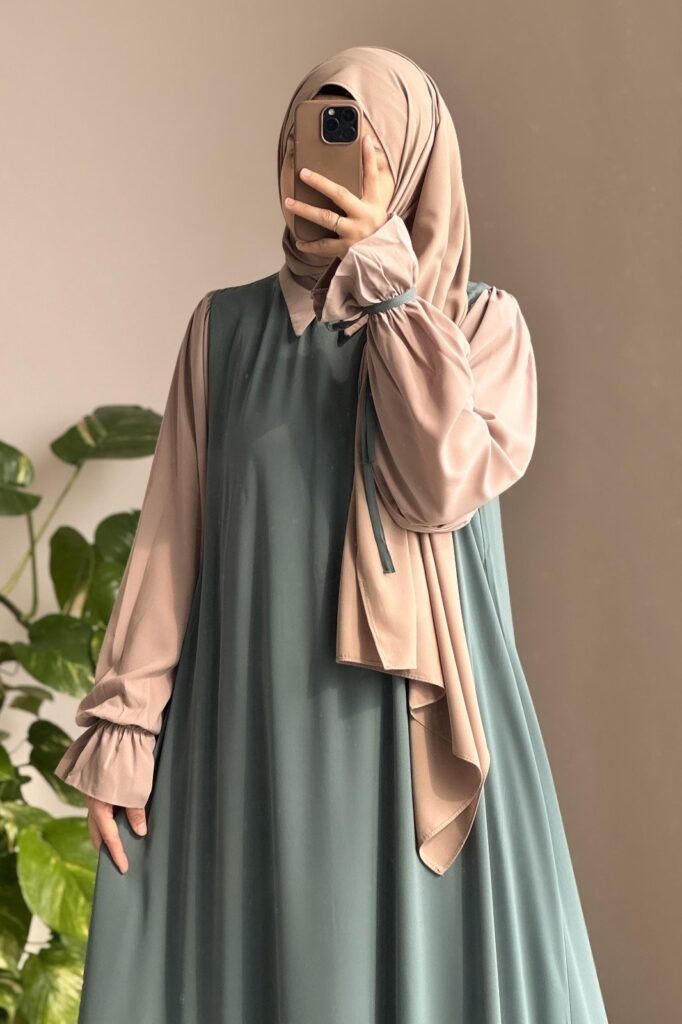 Shama Wool Abaya